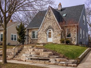 4251 S Taylor Ave, Milwaukee, WI