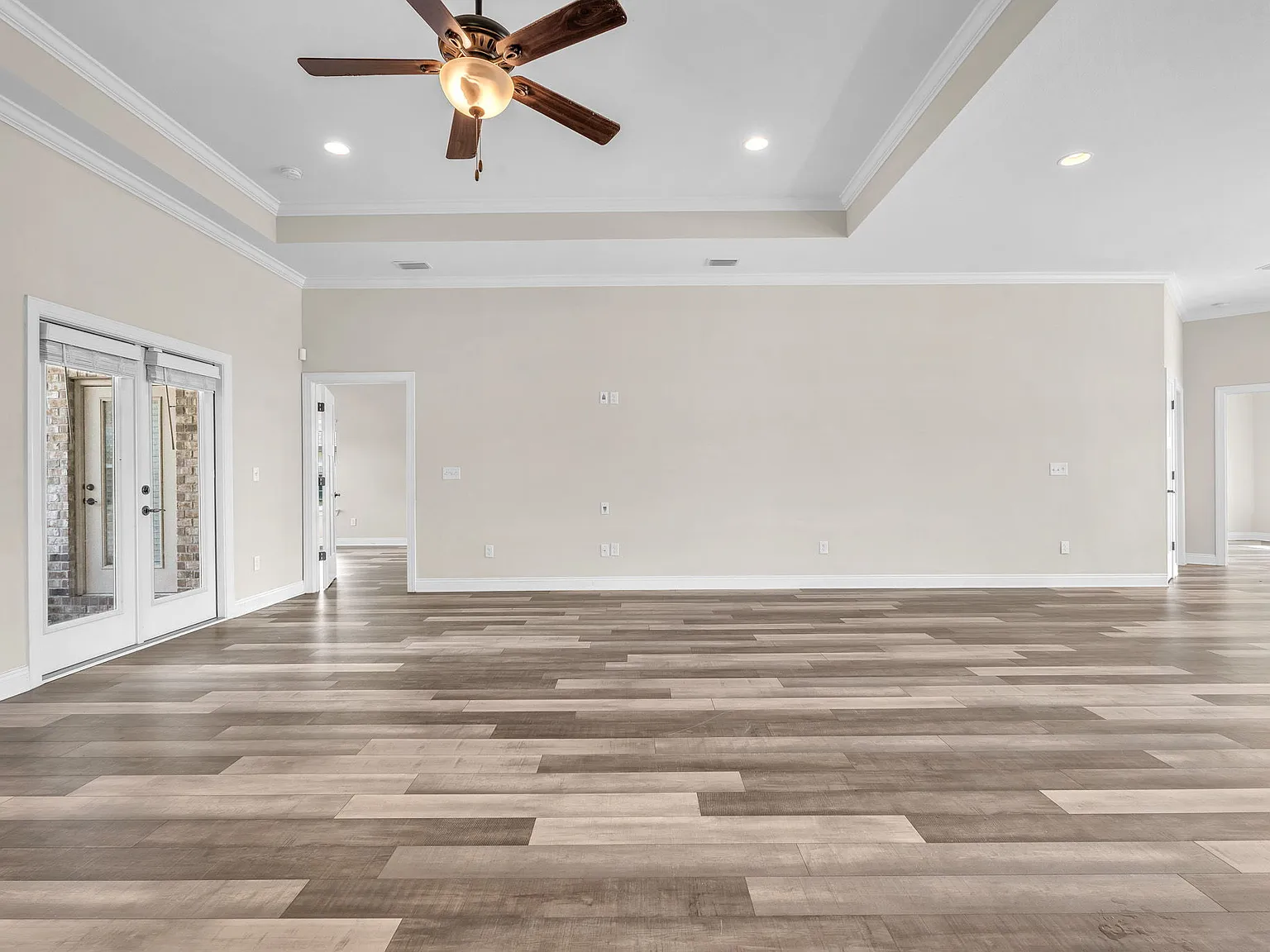 104 Lakeview Terrace - 1 — Photo 4