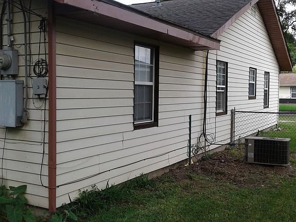3rd image of 12442 Coulson St