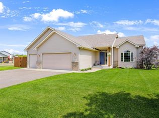 8181 Natures Edge Rd, Clear Lake, MN 55319