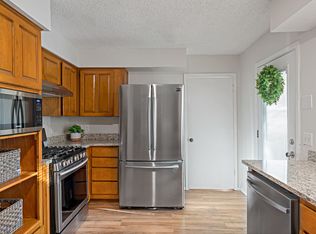 2906 Country Place Ct, Carrollton, TX 75006