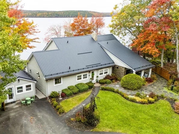 22 Parkview Dr, Oakfield, NS B2T 1B1