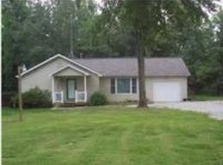 1033 W Eble Rd, Boonville, IN 47601