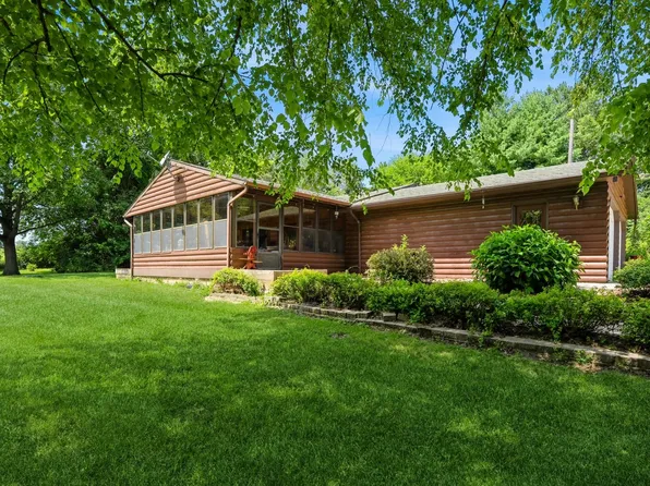 118 Dubuque St, Swan, IA 50252