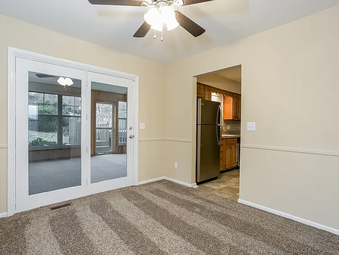 1820 NW Washington Blvd — Photo 7