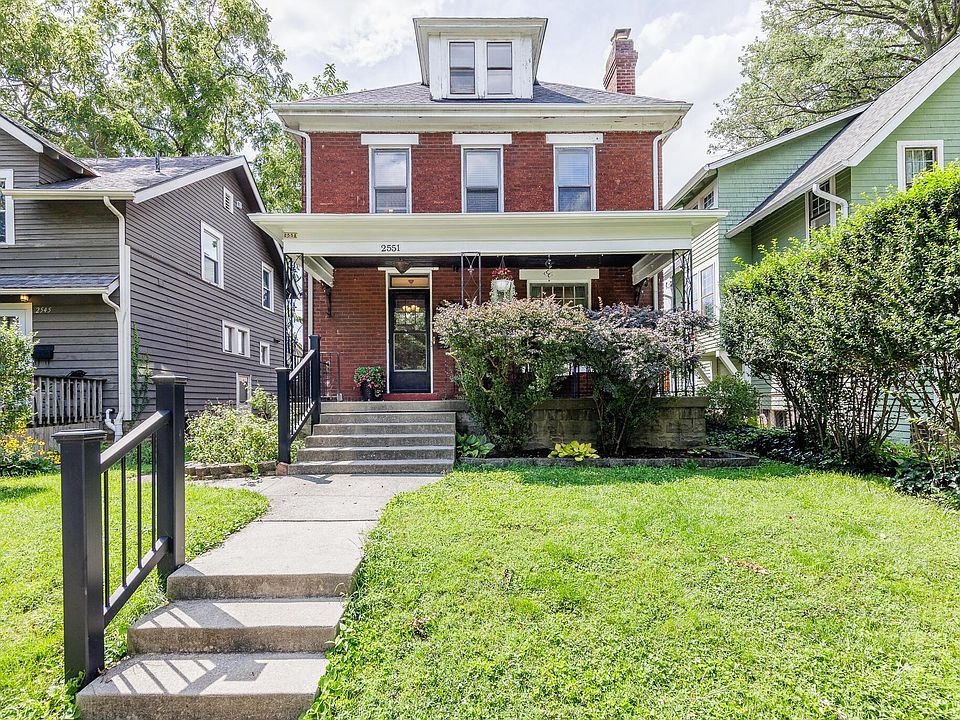 1st image of 2551 Glenmawr Ave