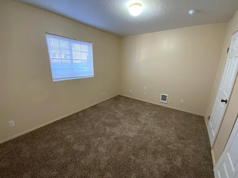 505 Cherry St #B — Photo 9