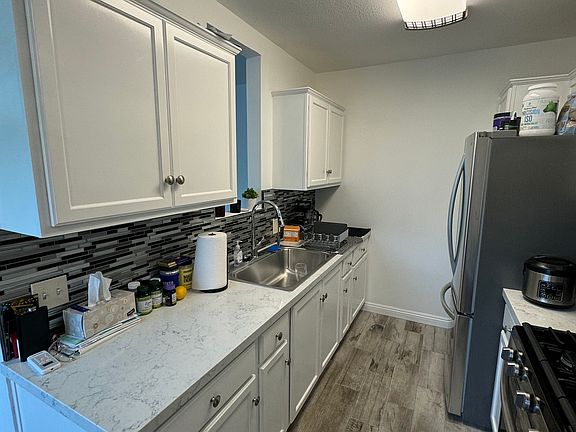 5th image of 1101 E Ocean Blvd Unit 24