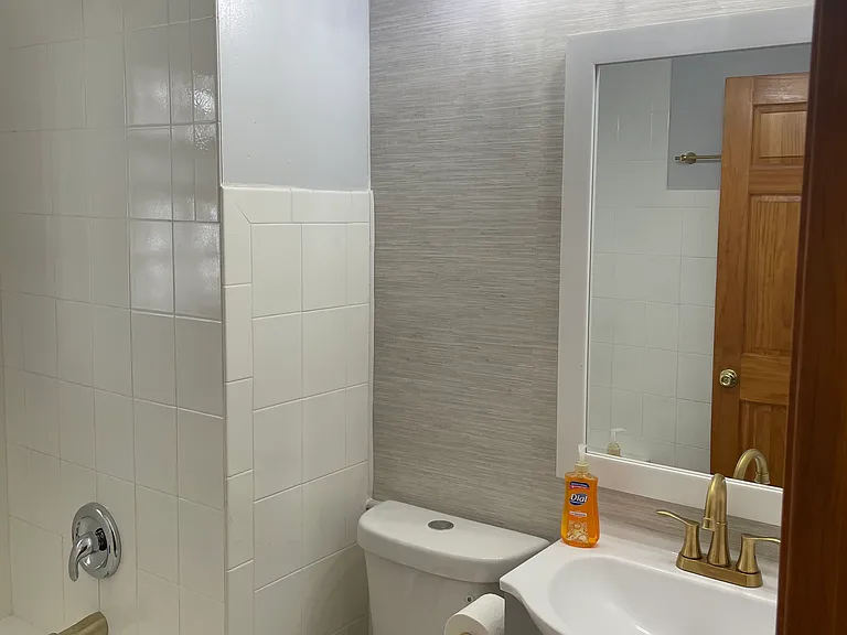 8742 S Harper Ave #1 — Photo 10