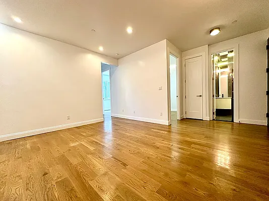 Rented by JCS Realty Group LLC | media 4