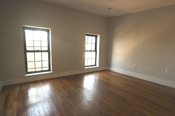 Rented by EXR | media 3