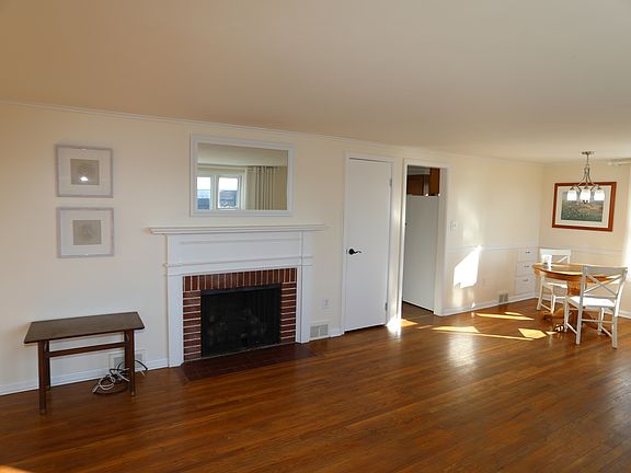 5th image of 2548 E Lake Rd