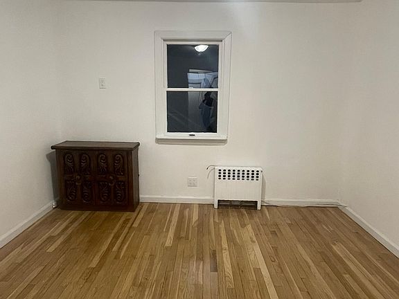 5th image of 153 Bay 53rd St #1
