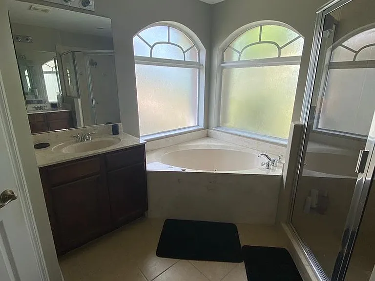 9923 Springlake Cir — Photo 18
