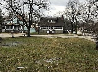 345 N Waiola Ave, La Grange Park, IL 60526