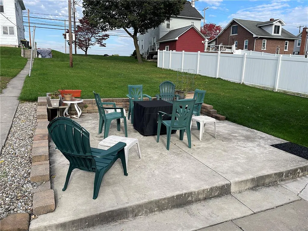 1 bed, 1.0 bath, 400 sqft, $900 — Photo 3