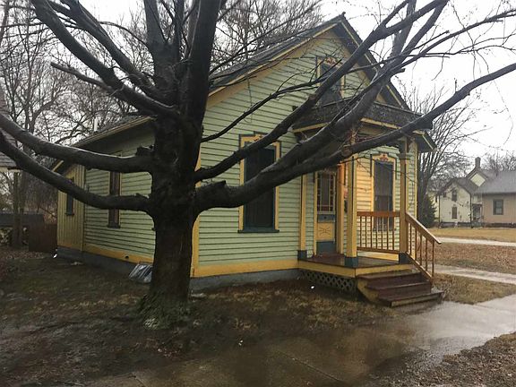2nd image of 1915 9th Ave