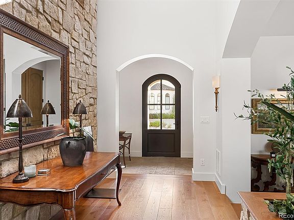 3rd image of 2821 E Cedar Avenue #18