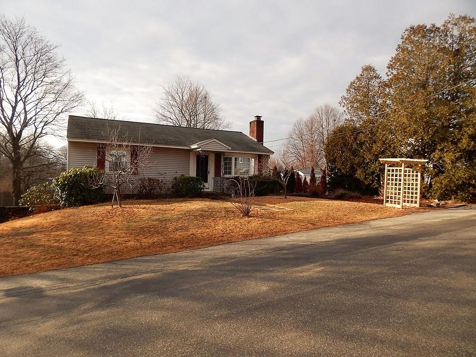 1st image of 19 Oakhill Dr
