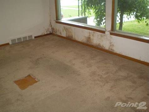 2nd image of 24416 Wood St