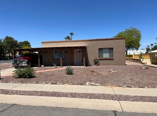 101 E Los Arcos, Green Valley, AZ 85614