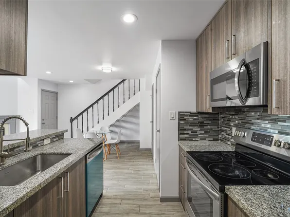 10615 Briar Forest Dr APT 102, Houston, TX 77042
