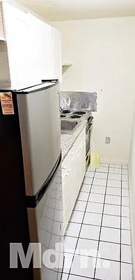 Rented by Mdrn Residential | media 12