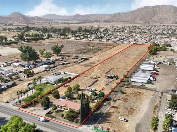 492 S Sanderson Ave, San Jacinto, CA 92582