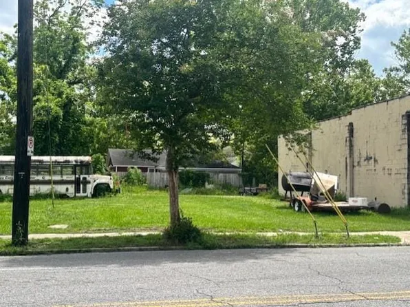 1205 Martin Luther King Jr Ave, Mobile, AL 36603