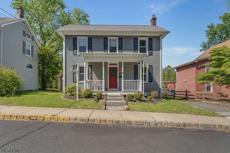 1st image of 8 Maryland Ave