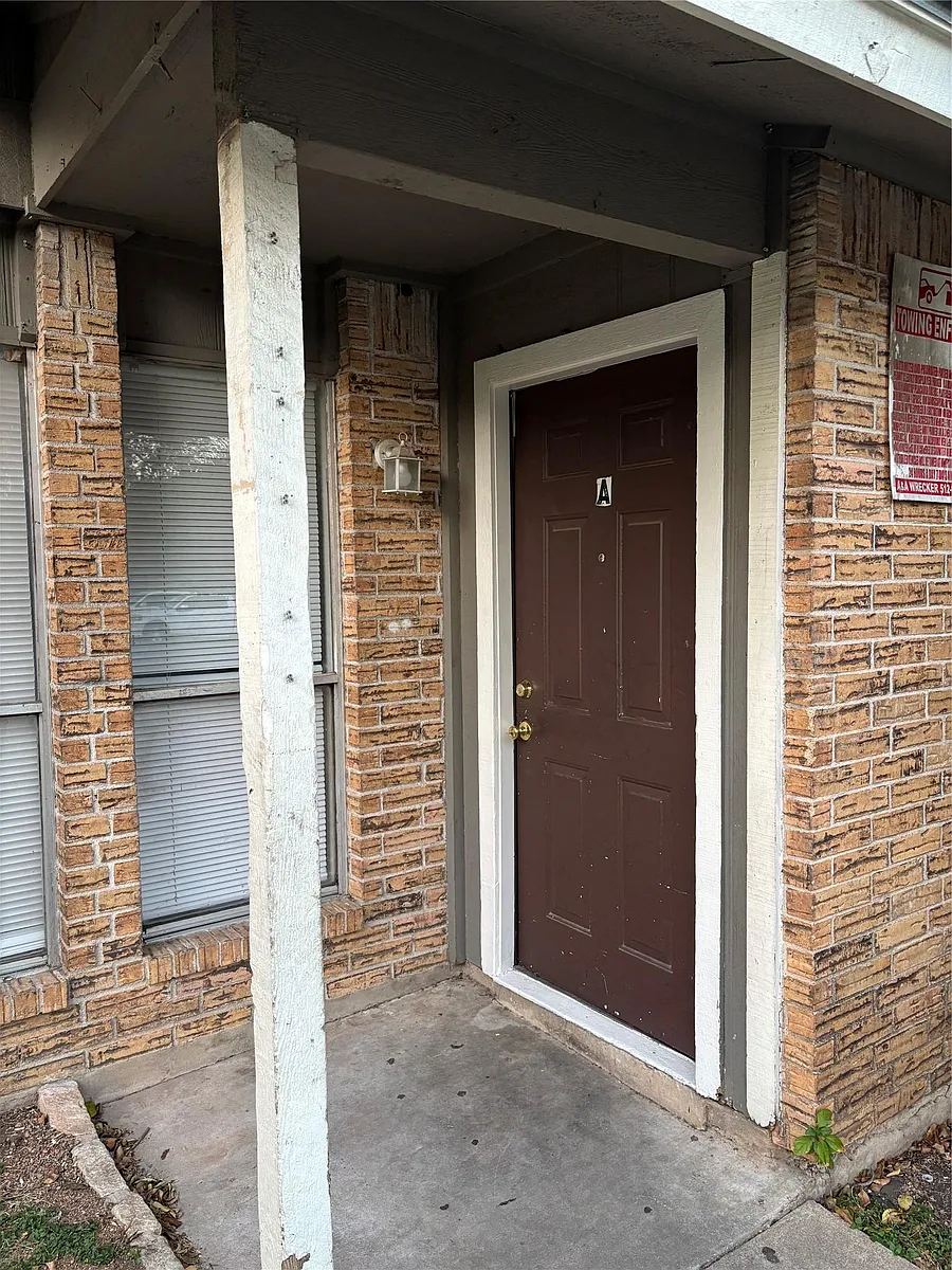 Building Photo - 1210 Southport Dr #A