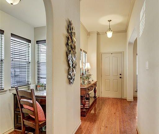 5th image of 5025 Nash Ln