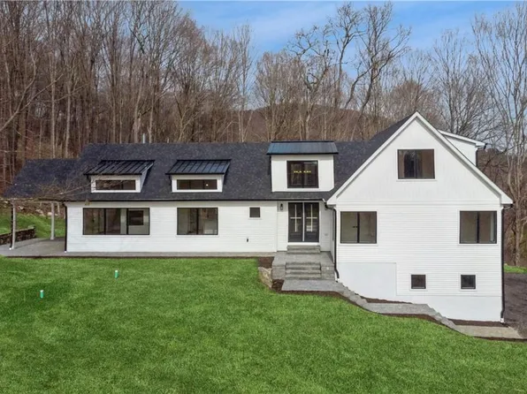 33 FAWN RIDGE Drive, Pawling, NY 12564
