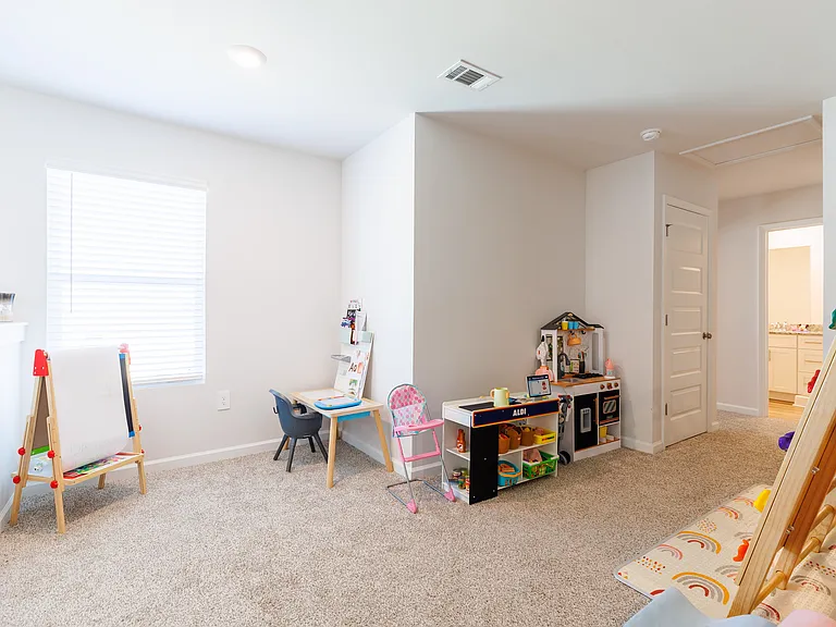 2082 Tottenham Dr — Photo 23