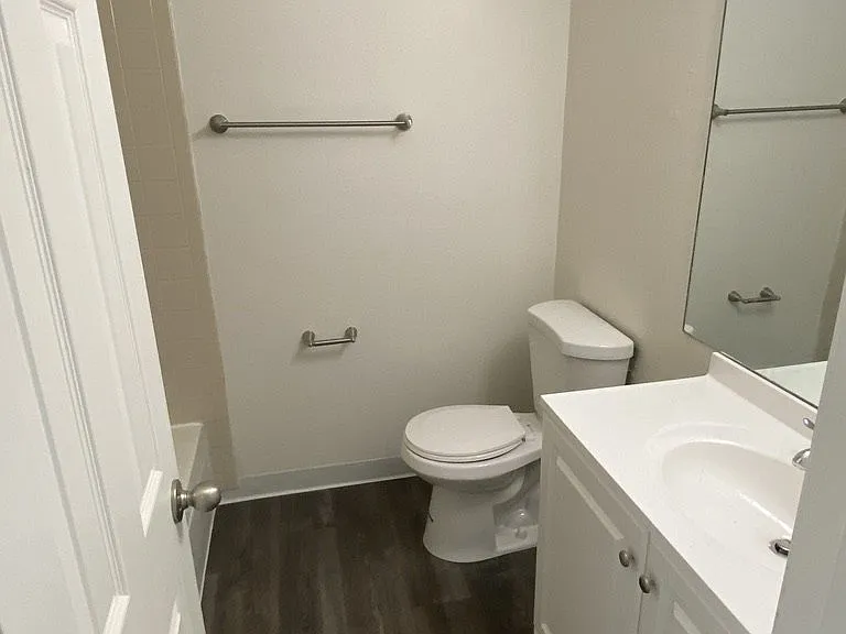 865 Hathaway Dr #D — Photo 8