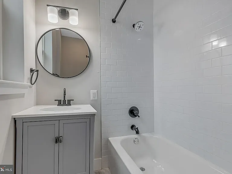 1512 S 58th St #2 — Photo 19