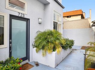 723 3rd St, Hermosa Beach, CA 90254