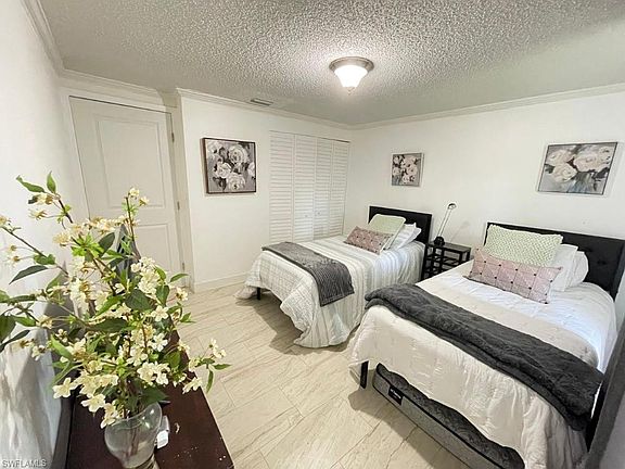 4th image of 5385 Treetops Dr #I