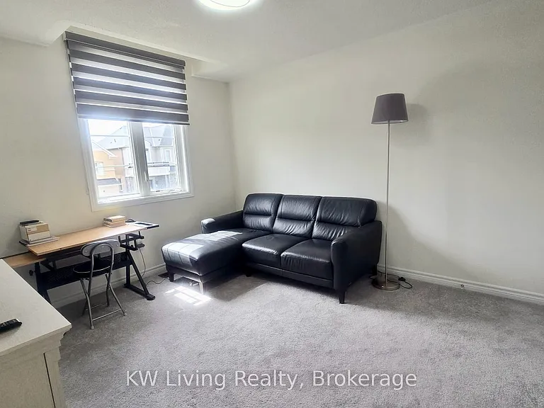 33 Valleo St — Photo 16
