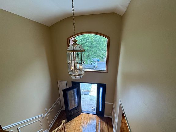 5th image of 406 Livermore Ave #2