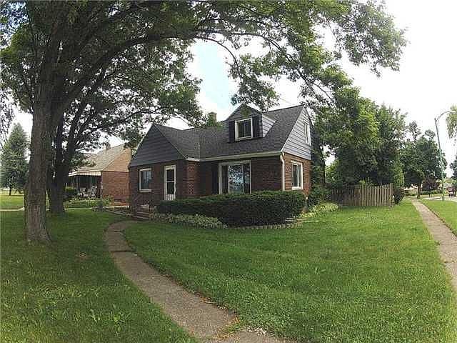1st image of 944 Cleveland Dr