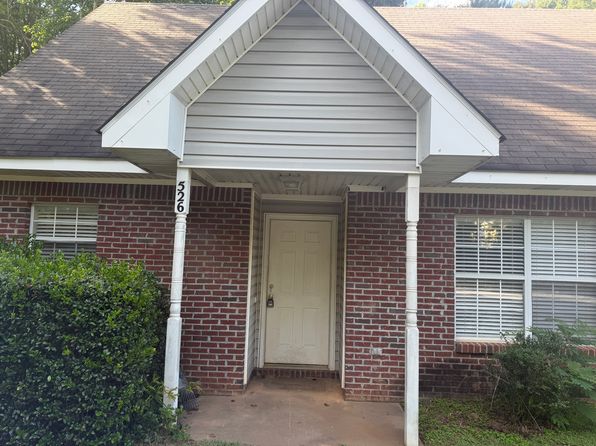 526 Greentree Ter
