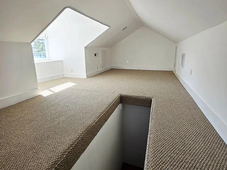 8728 Bayside Rd — Photo 21
