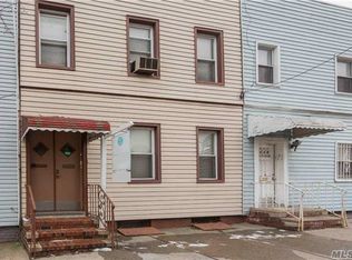 3947 24th St, Long Island City, NY 11101