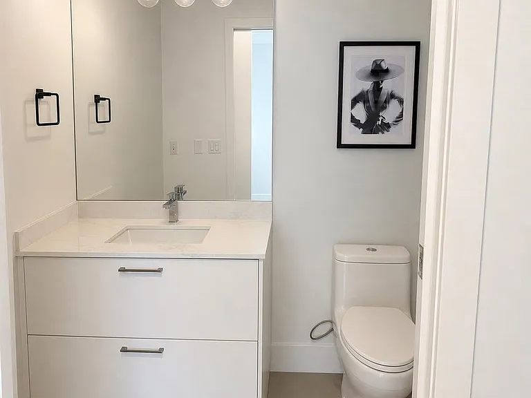 2331 Kelly Ave #5XX — Photo 11