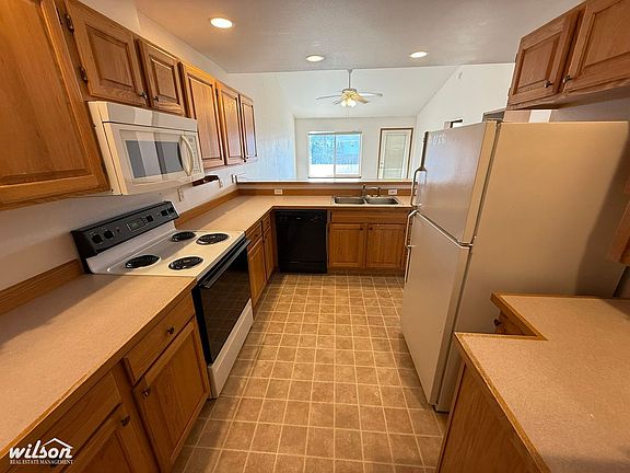 5th image of 601 & 603 Jade Pl #603