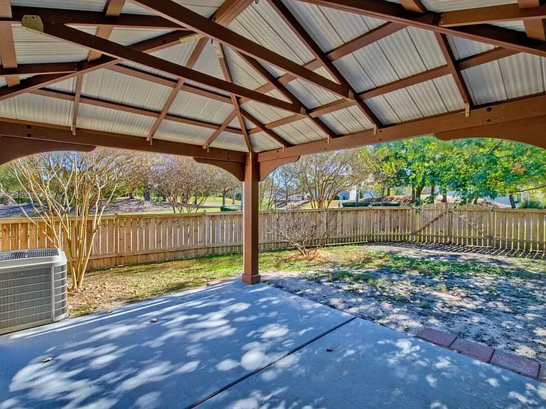 7186 Windmill Creek Rd — Photo 42