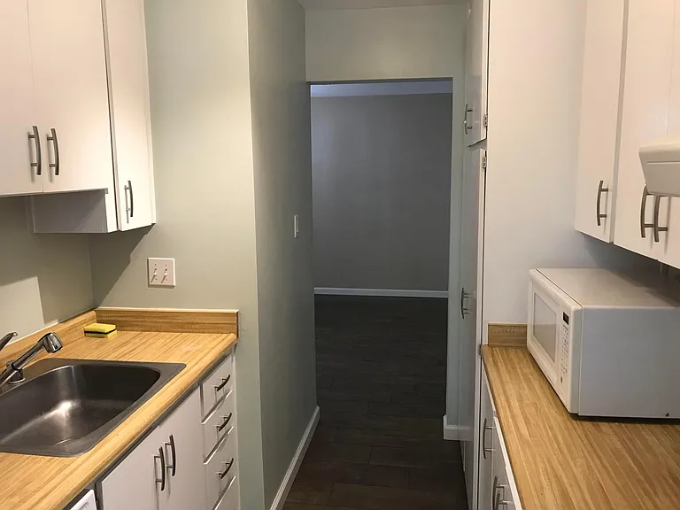 2600 Laguna Cir #E — Photo 14