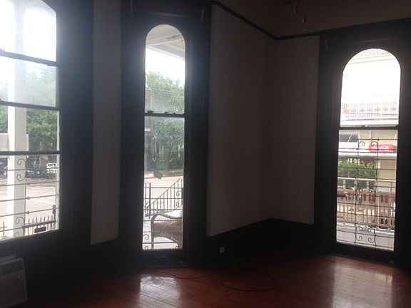 2nd image of 2400 Magazine St APT 1