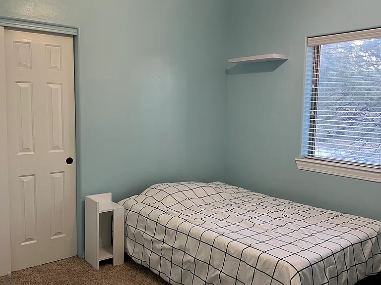 3574 N Wayman St — Photo 1
